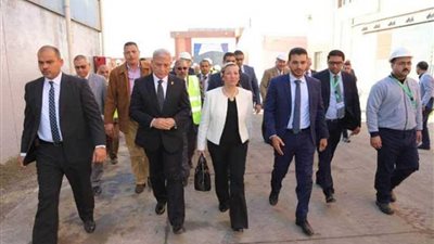 وزيرة البيئة تفتتح مشروع تدوير البطاريات بـ