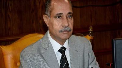 وزير الطيران يعزي أسر ضحايا حادث الكويت