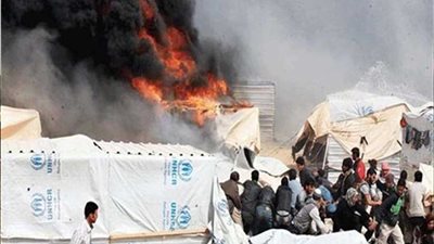 سيدة سورية تحرق نفسها و أطفالها في مخيم الركبان بسبب الجوع