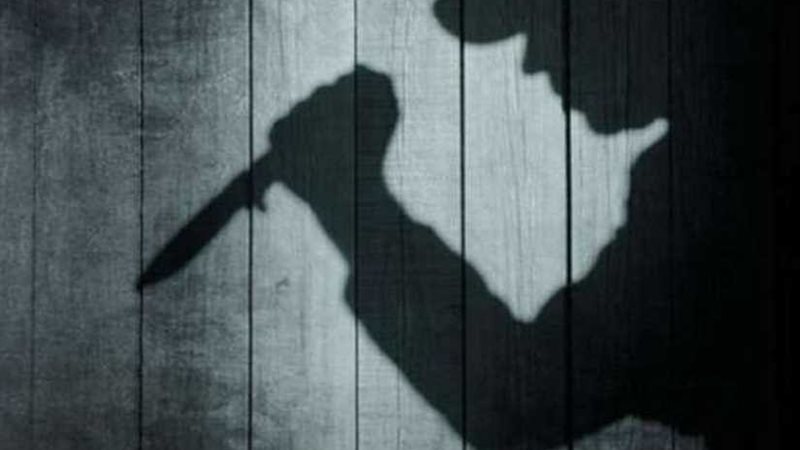 عاطل يقتل والده بالسلام