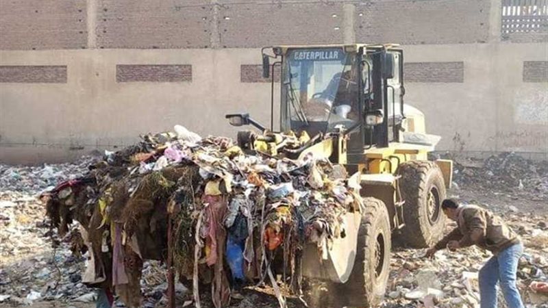 رفع أطنان من القمامة