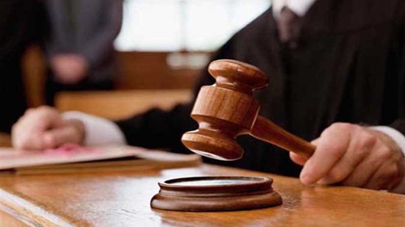 تأجيل محاكمة 32 متهما