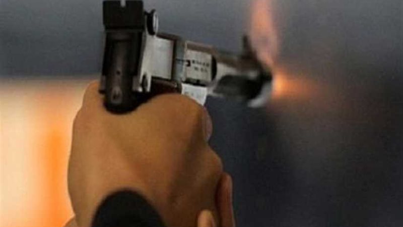 إصابة نقيب شرطة بطلق