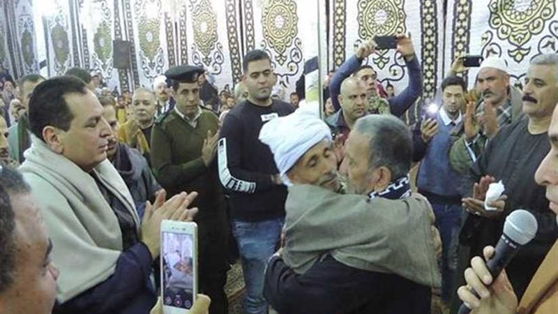 الكفن ينهي خصومة