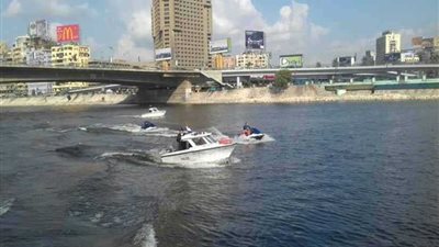 المسطحات تنقذ طالبا ألقي نفسه بالنيل