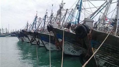 استمرار إغلاق ميناء البرلس لليوم الرابع لسوء الأحوال الجوية