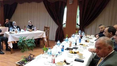 ميناء الإسكندرية يستقبل وفدًا من رجال أعمال إسكندرية