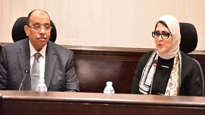 وزيرا الصحة والتنمية المحلية يبحثان مبادرة 