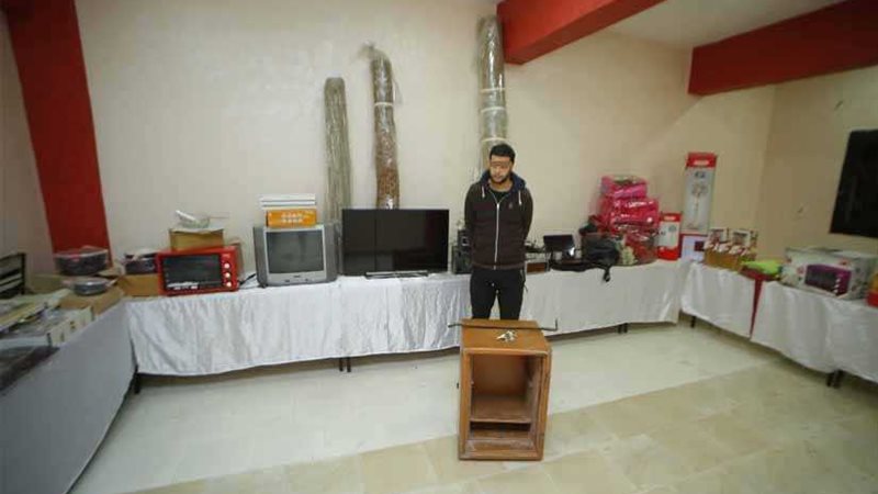 ضبط عصابة سرقت 5