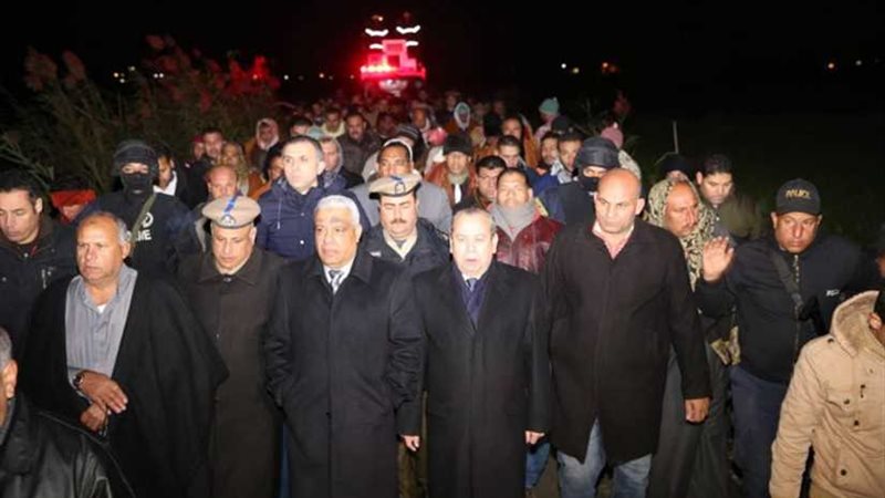 وسط هتافات مناهضة