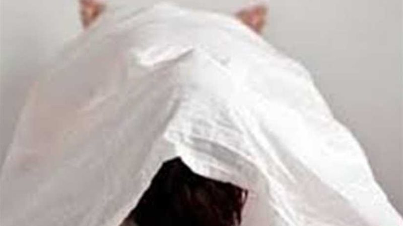 مصرع ربة منزل وإصابة