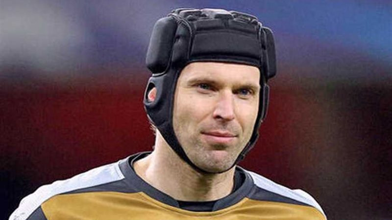 بيتر تشيك يعتزل نهاية