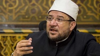 جمعة يؤكد أهمية نشر الفكر الوسطي المستنير