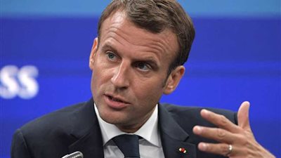 ماكرون: القوات الفرنسية ستبقى في سوريا والعراق