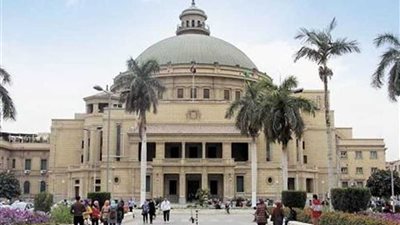 جامعة القاهرة: بدء استخدام الشهادات المؤمنة بمركز اللغات الأجنبية والترجمة