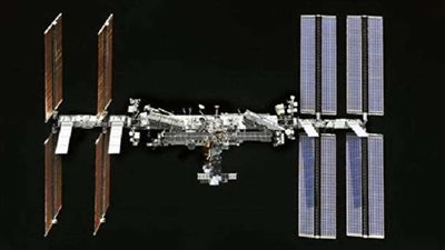 100 نوع من البكتيريا والفطريات تعيش بالمحطة الفضائية الدولية