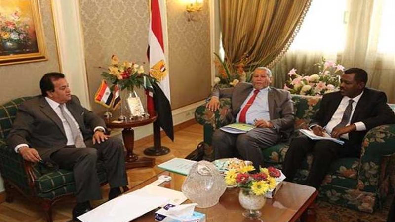 غذاء العقول قبل البطون