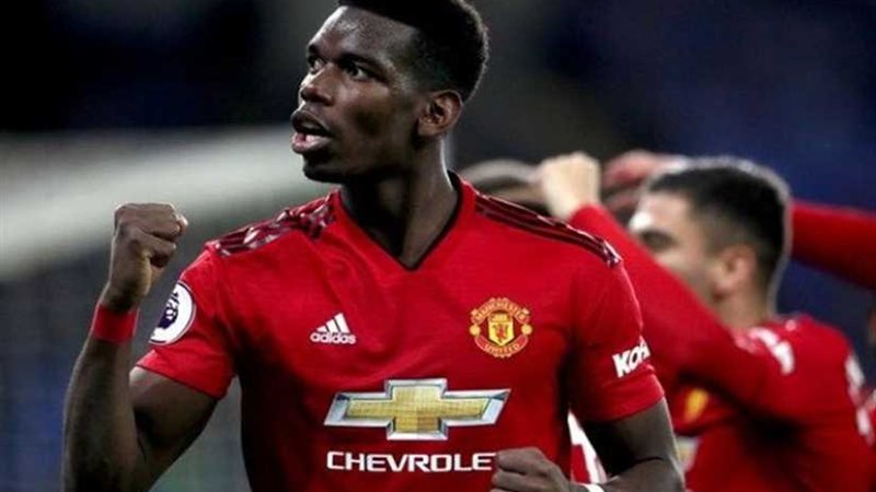 بوجبا يشيد بمدربه