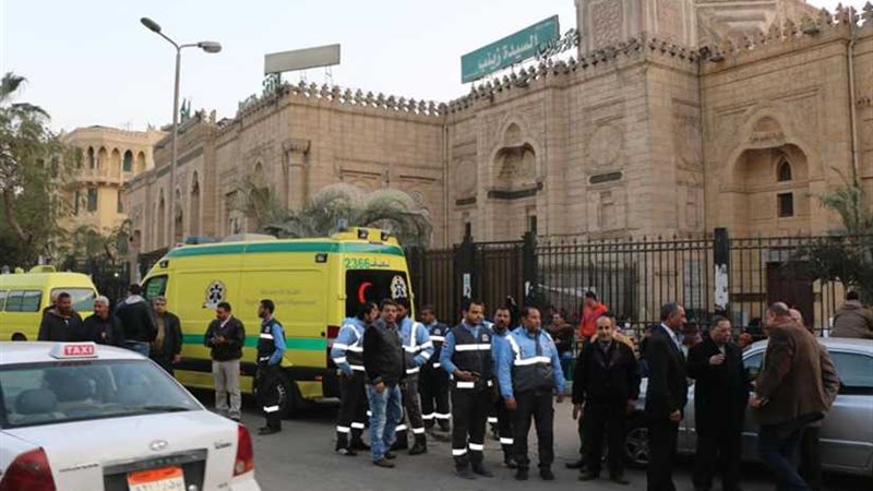 سيارات الإغاثة تجوب