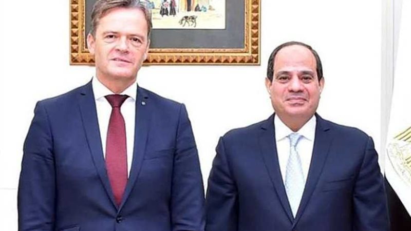 الرئيس السيسي يرحب