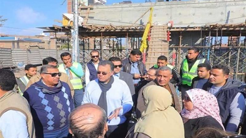 وزير النقل يتابع