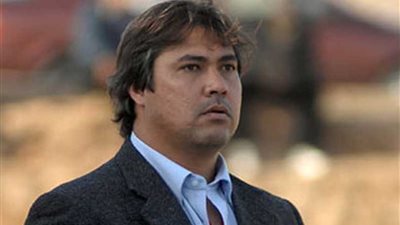 أشرف قاسم يبدأ مهمته مع فريق 