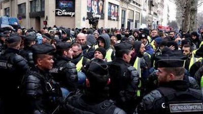 ارتفاع عدد معتقلي احتجاجات باريس إلى 40 شخصاً