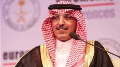 وزير المالية السعودي يطرح دمج القمة الاقتصادية مع العربية