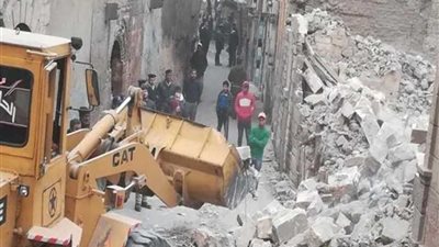 إزالة 6 عقارات بالخليفة