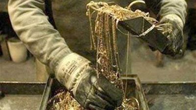 خادمة تسرق المشغولات الذهبية بالشروق