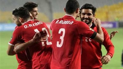 من برأيك أحق بالقيد الإفريقي في قائمة الأهلي؟