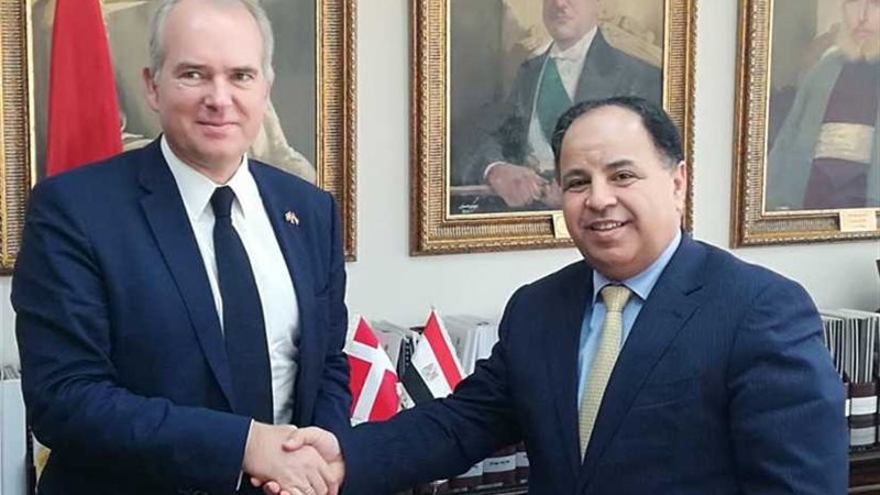 سفير الدانمارك: نشجع