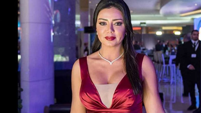 رانيا يوسف: سعيدة