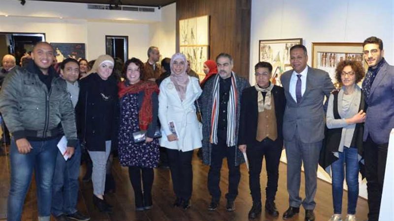 افتتاح معرض مانفيستو