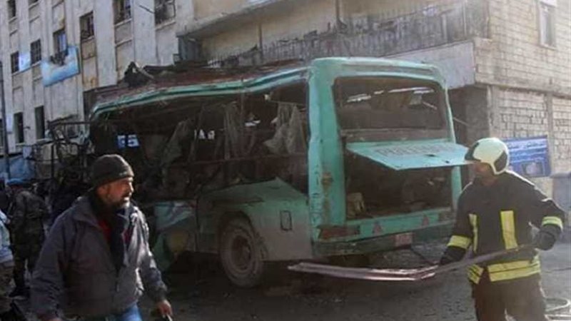 مقتل 10 أشخاص بتفجير