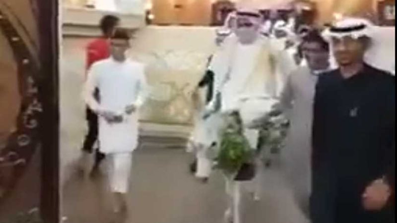 جدل على مواقع التواصل