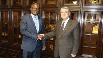 مصر وناميبيا تبحثان إعداد بروتوكول تعاون في قطاع الكهرباء