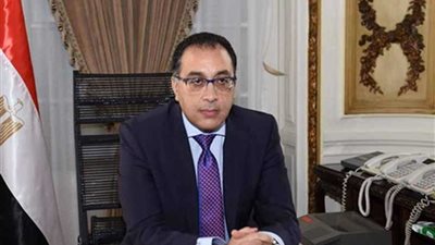 رئيس الوزراء يهنئ وزير الداخلية بعيد الشرطة