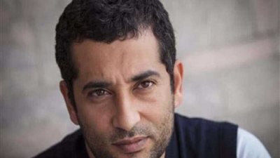 عمرو سعد يتعاقد على بطولة 