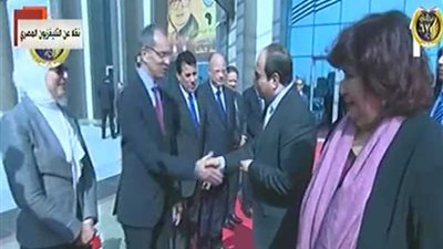 وصول السيسي لافتتاح معرض القاهرة الدولي للكتاب في يوبيله الذهبي (فيديو)