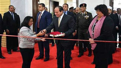 موجز الرابعة..الرئيس يفتتح معرض القاهرة الدولى للكتاب.. والقوات المسلحة تعلن القضاء على 44 تكفيريا 