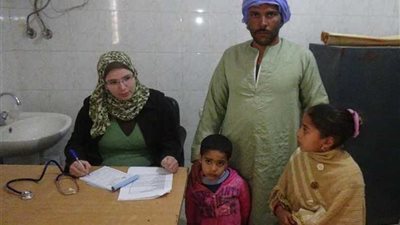 جامعة المنيا تنظم قافلة طبية وبيطرية بالشيخ شبيكة بملوي