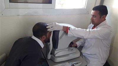 الكشف على ٨٥ حالة في قافلة طبية مجانية للعيون لـ