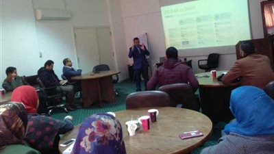 رئيس جامعة دمنهور يفتتح ورشة للتعريف بالمشروعات البحثية