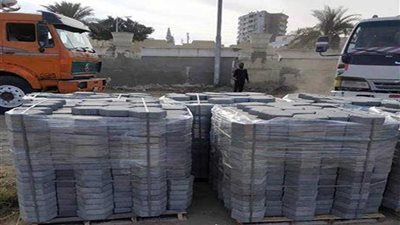 إعادة تشغيل مصنع بلاط حكومي بالمنيا لدعم تجميل الشوارع والميادين