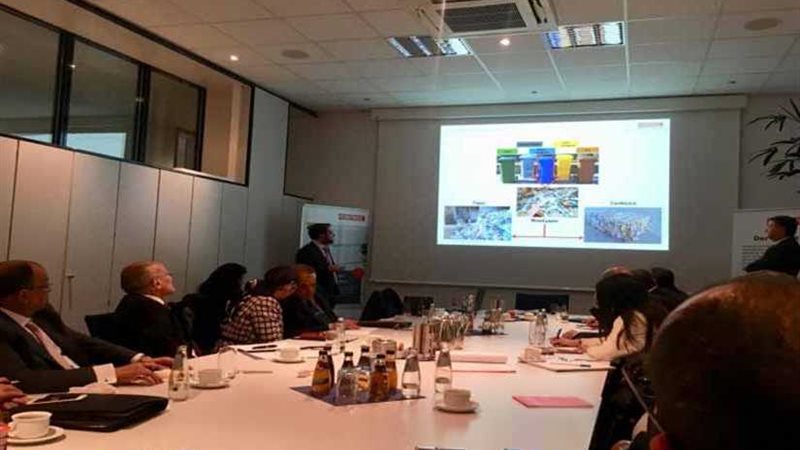 5 وزراء ورئيس الهيئة