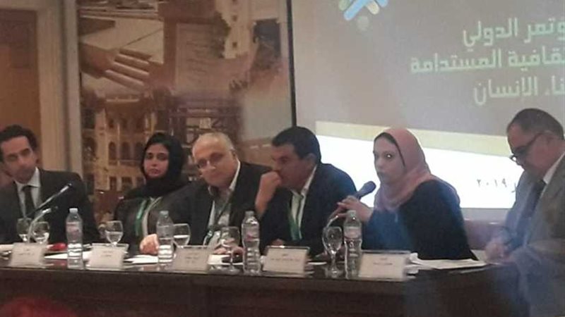 الفنون التشكيلية