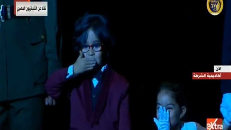 الرئيس السيسي يتبادل