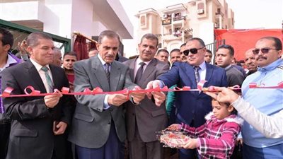 محافظ أسيوط يطلق إشارة بدء ماراثون الجري