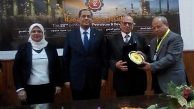 افتتاح مؤتمر 